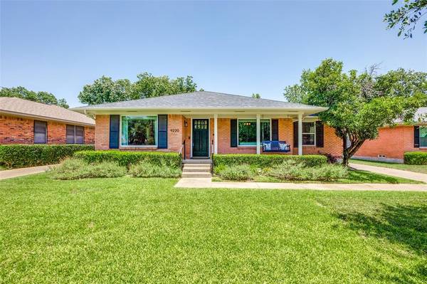 9220 Larchwood Drive, Dallas, TX 75238