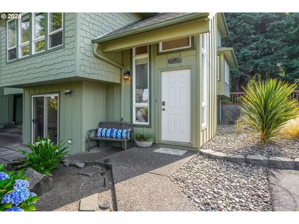 Cannon Beach, OR 97110,3531 S HEMLOCK ST #1