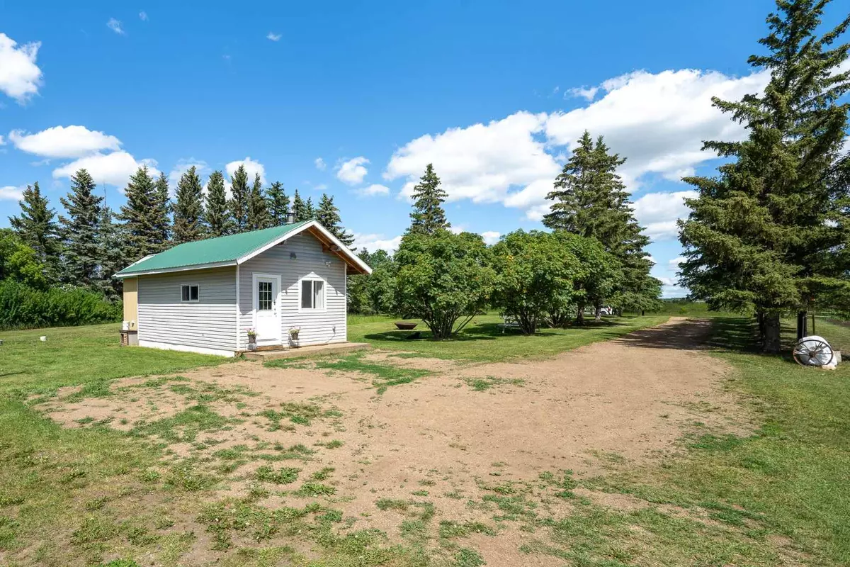 Rural Vermilion River County Of, AB T0B 2P0,SE 26-51-4 W4