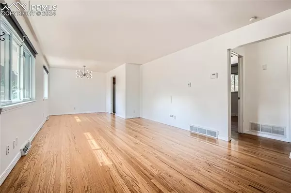 Colorado Springs, CO 80910,423 Yellowstone RD