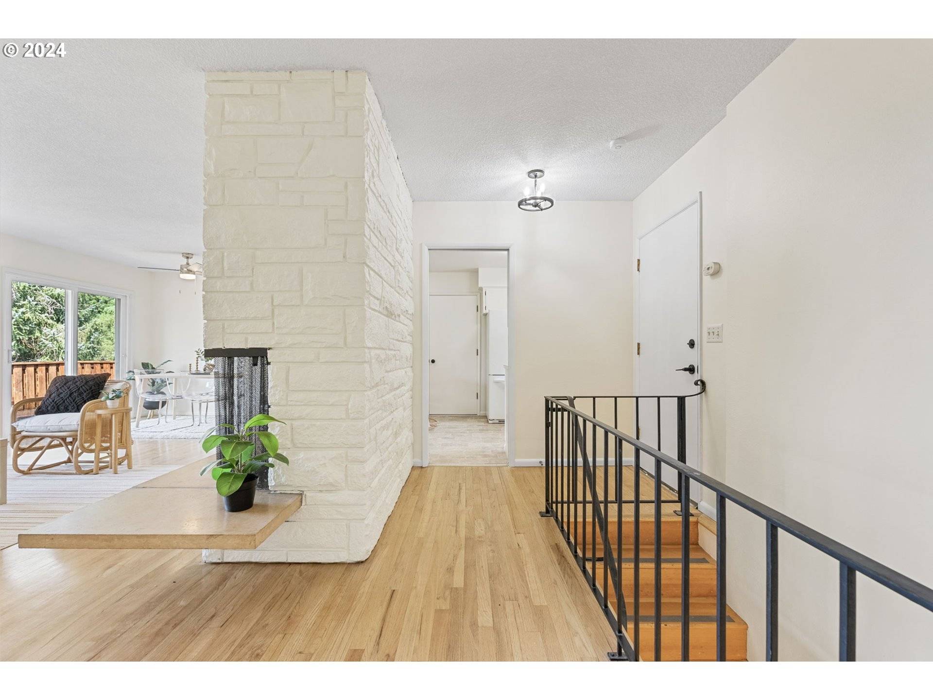 Lake Oswego, OR 97034,1419 HEMLOCK ST