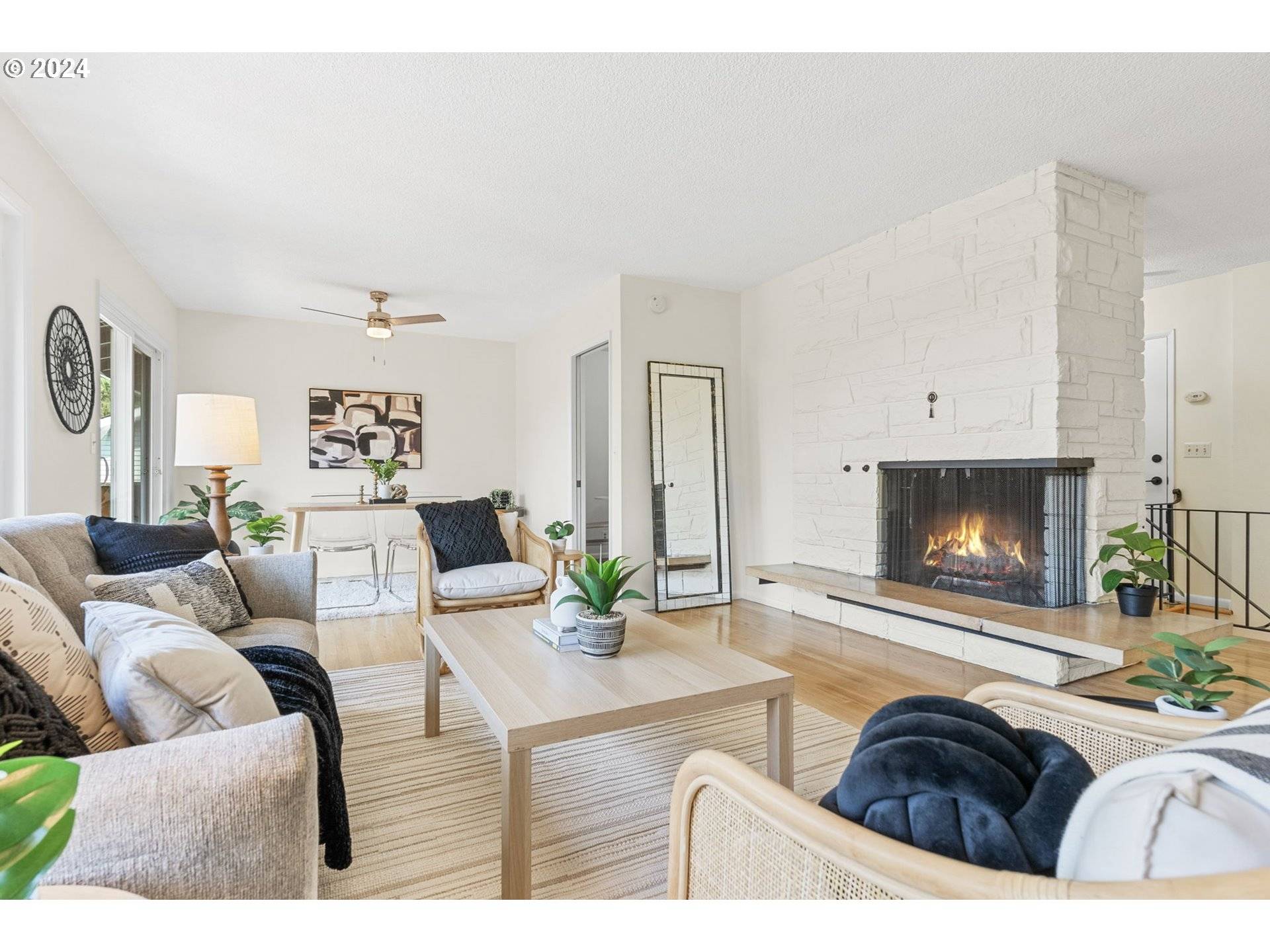 Lake Oswego, OR 97034,1419 HEMLOCK ST