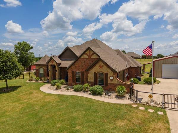 109 Remington Park Drive,  Springtown,  TX 76082