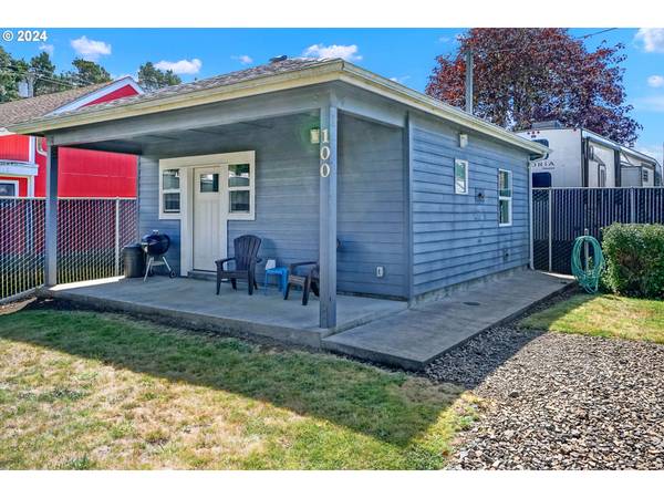 100 AZALEA ST,  Gleneden Beach,  OR 97388