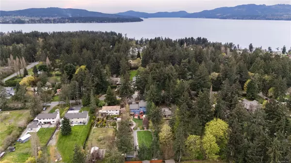 North Saanich, BC V8L 5M5,600 Cromar Rd