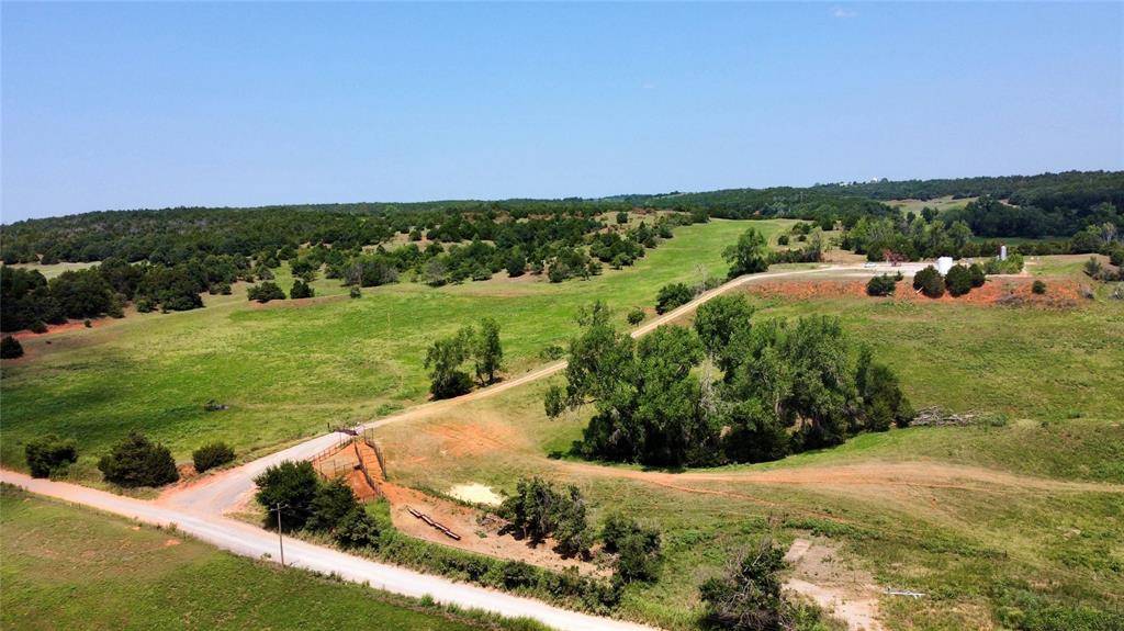 CR1195 Road, Binger, OK 73009