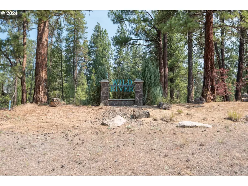 14215 STILLWATER LN, La Pine, OR 97739