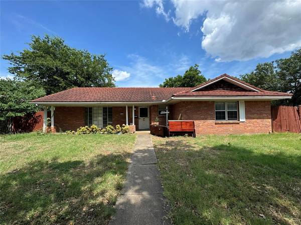 714 Hopkins Avenue,  Duncanville,  TX 75116