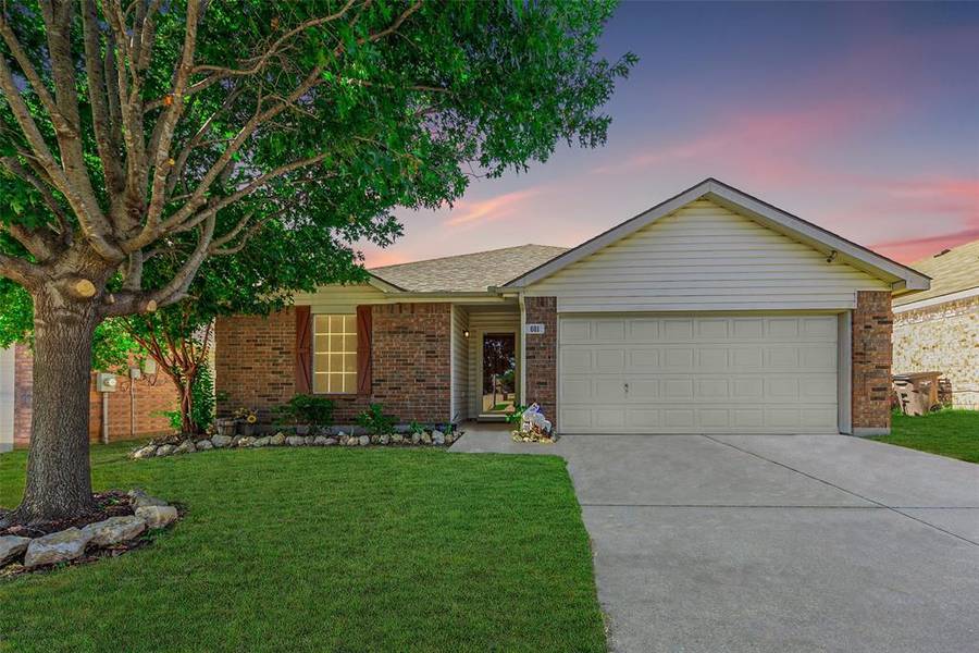 601 Rosario Lane, Fort Worth, TX 76052