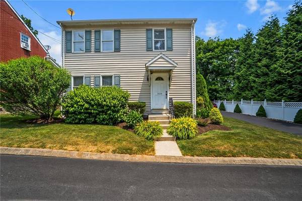 5654 Sullivan Trail, Plainfield Twp, PA 18040