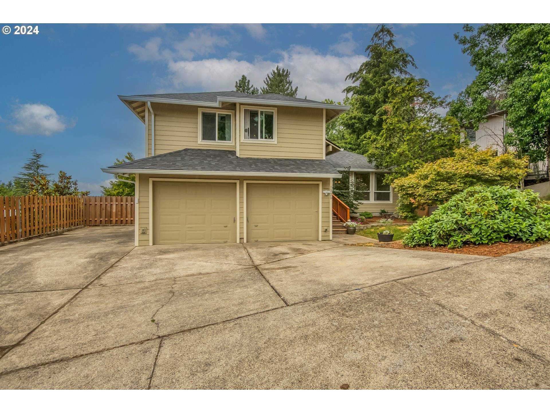 Gresham, OR 97080,1225 SW 14TH CT