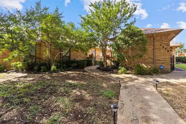 5877 Westhaven Drive,  Fort Worth,  TX 76132