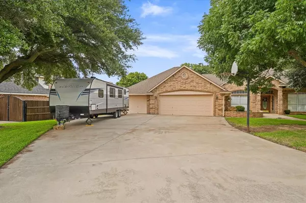 Decatur, TX 76234,1704 Meadowbrook Court