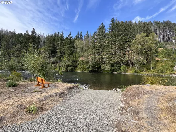 Lyons, OR 97358,00 Fishermen Bend lots