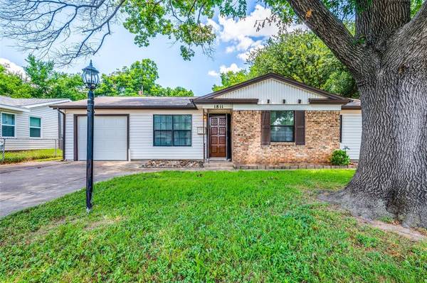 1811 Dewitt Street,  Irving,  TX 75062