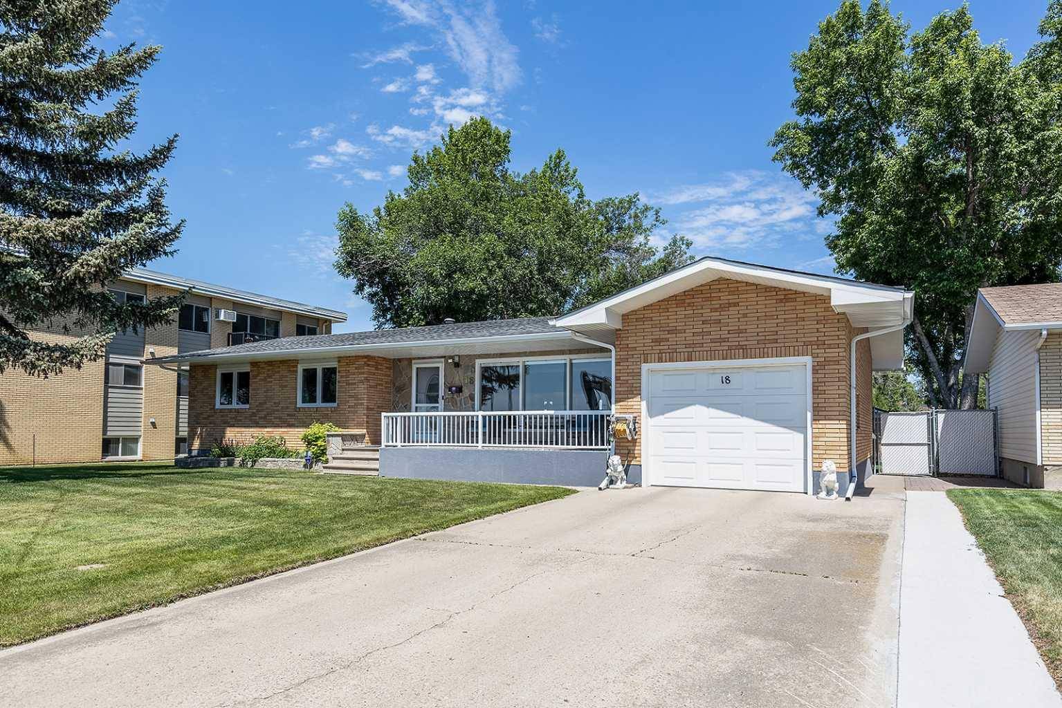 Medicine Hat, AB T1A 5P5,18 7 ST NE