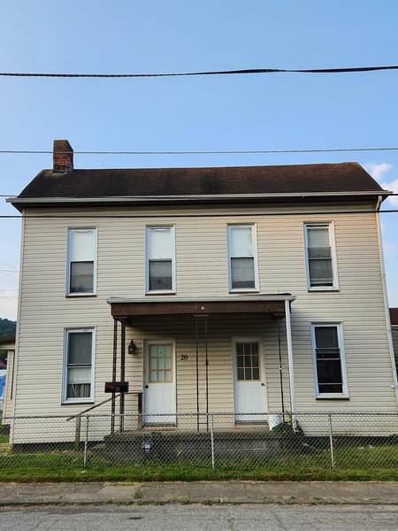 20 3rd Street, Mcmechen, WV 26040