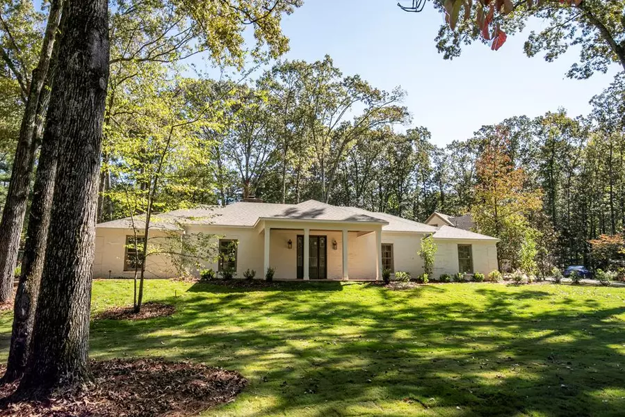 400 Country Club Road, Oxford, MS 38655