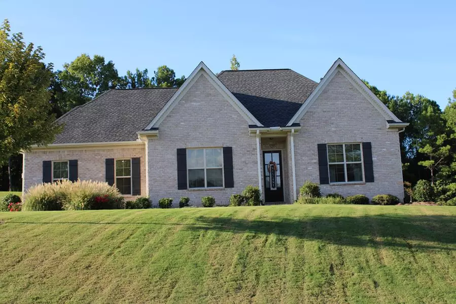 120 Lakes Dr. South, Oxford, MS 38655