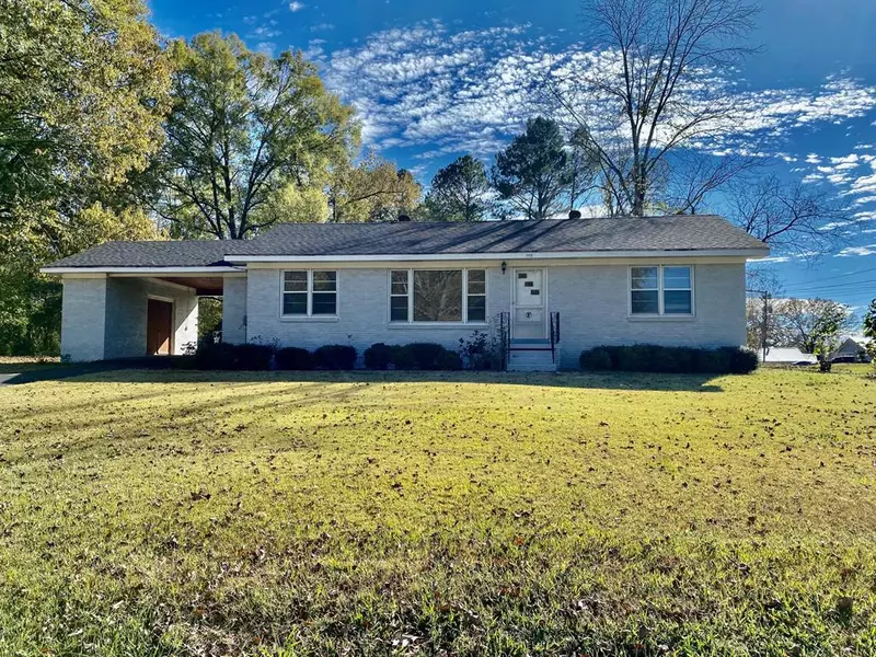 100 Pine, Bruce, MS 38915