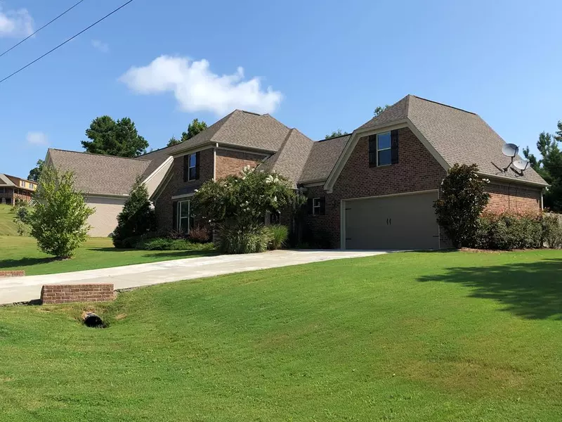 541 Rock Springs Dr, Oxford, MS 38655