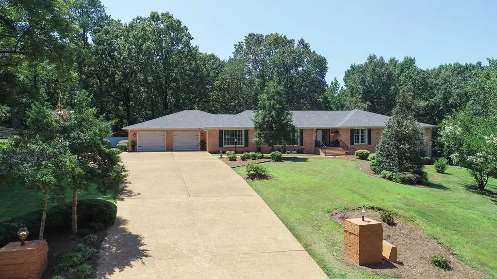 232 St Andrews Circle, Oxford, MS 38655