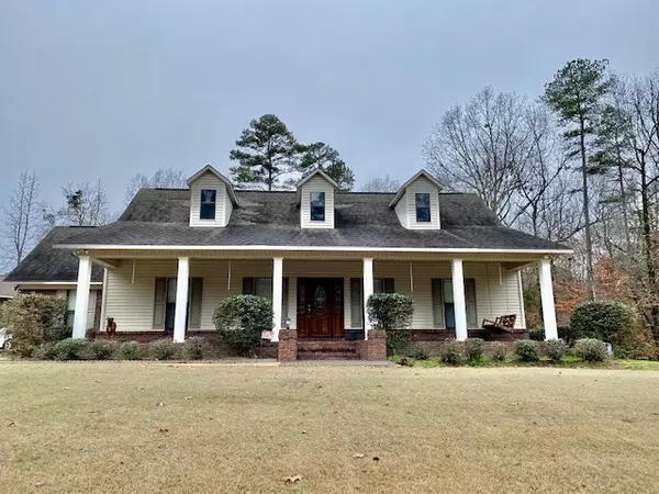 Calhoun City, MS 38916,143 Ball Drive