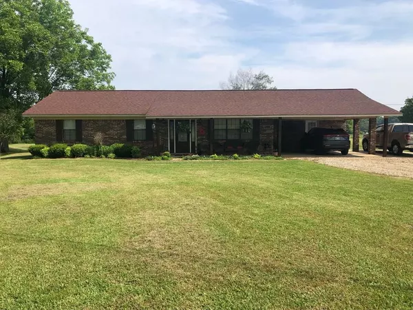 470 Friendship Rd, Ecru, MS 38841