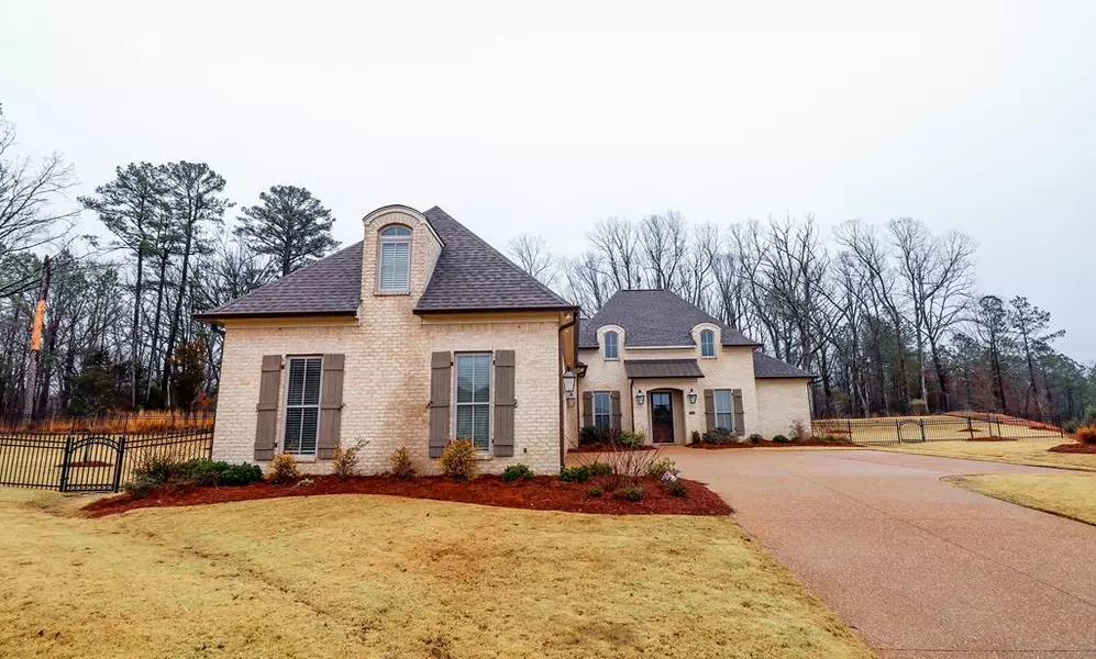 124 Pin Oak Drive, Oxford, MS 38655