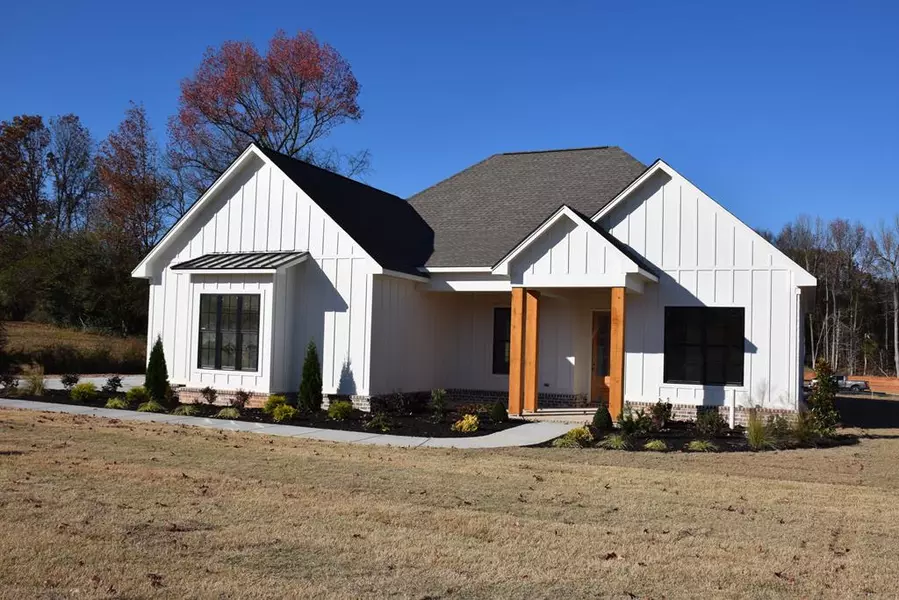 305 Dowsett Avenue, Oxford, MS 38655