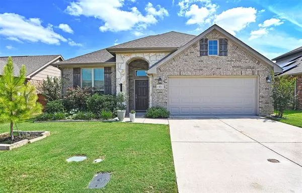 1802 Silver Oaks Drive,  Gainesville,  TX 76240