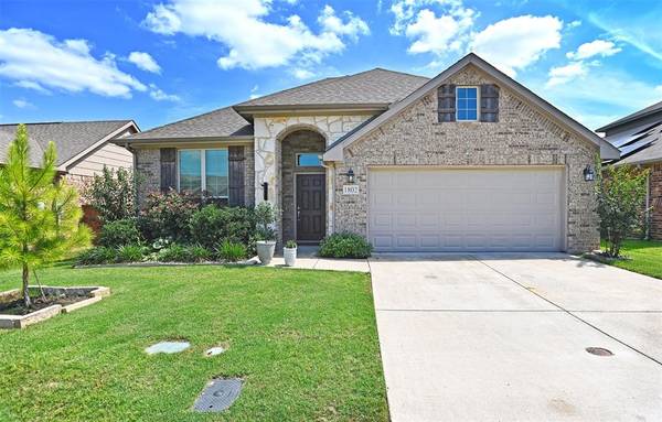 1802 Silver Oaks Drive, Gainesville, TX 76240