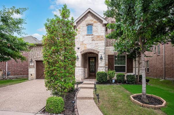 611 Whitetail Road,  Euless,  TX 76039