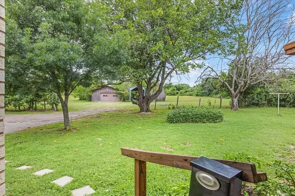 Burleson, TX 76028,2920 County Road 531