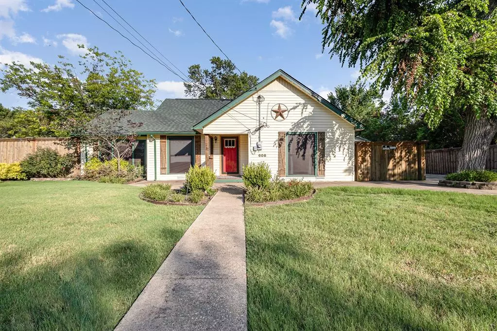 Forney, TX 75126,608 Cedar Street