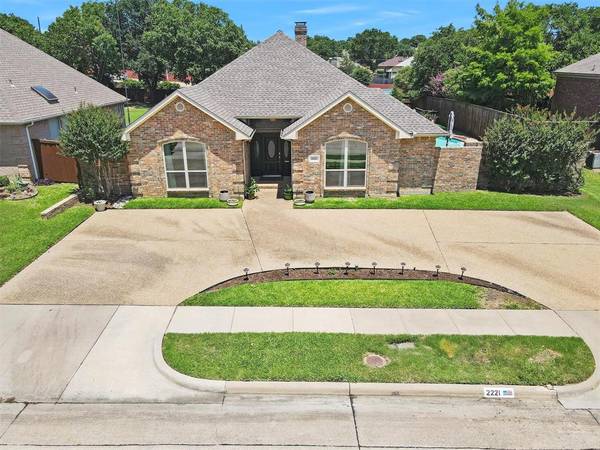 2221 Lorraine Drive, Carrollton, TX 75006