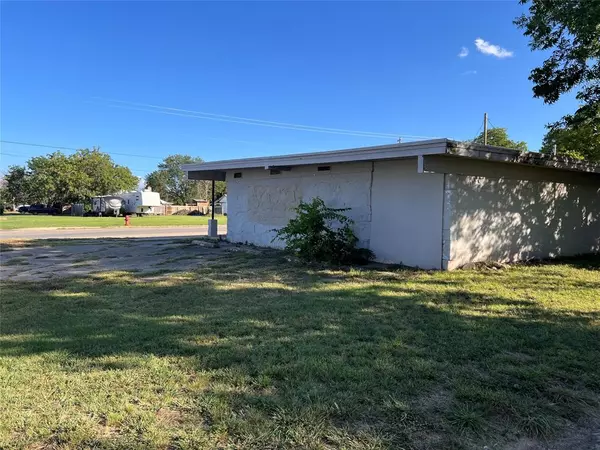 Brownwood, TX 76801,1801 Avenue K