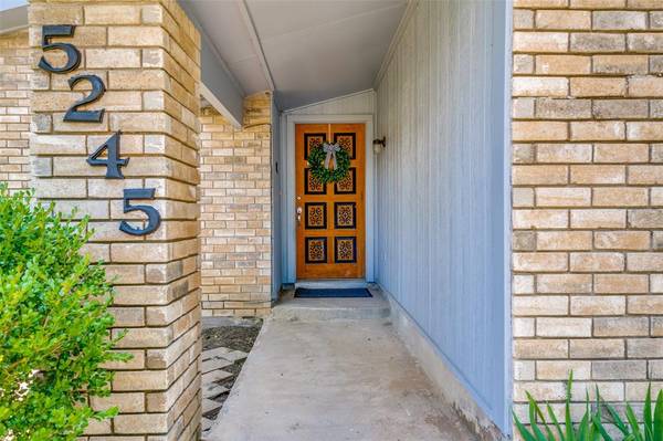 5245 Ragan Drive, The Colony, TX 75056