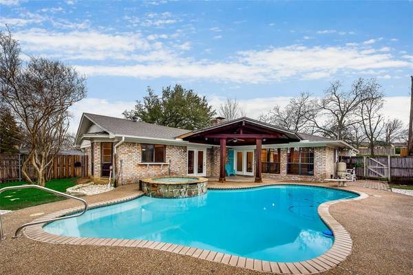 321 Mockingbird Lane, Highland Village, TX 75077