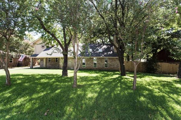 106 Bluebonnet Drive, Highland Village, TX 75077