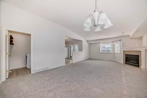 Calgary, AB T3B 5T3,90 Valley Ridge HTS NW