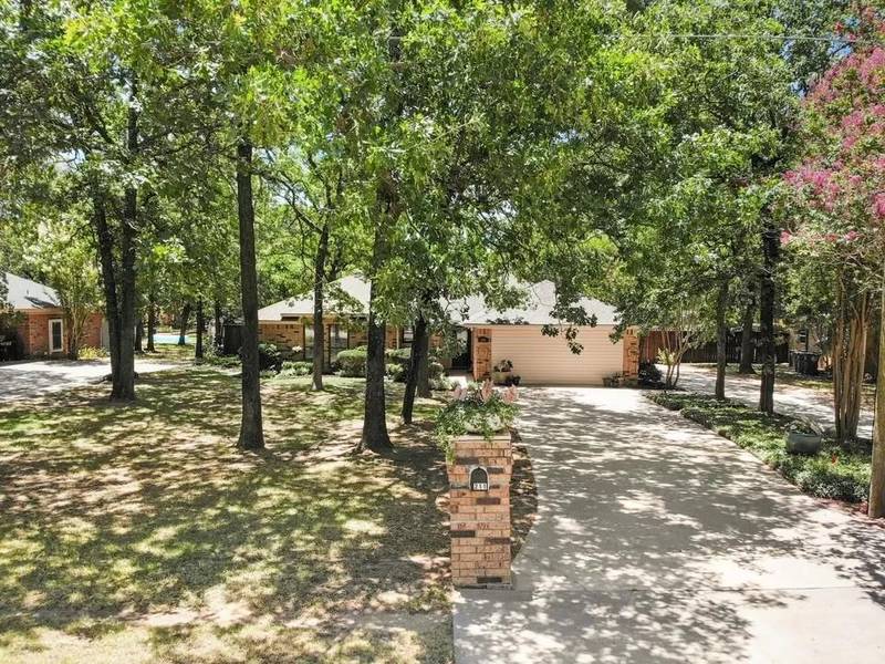 211 Surveyors Road, Krugerville, TX 76227