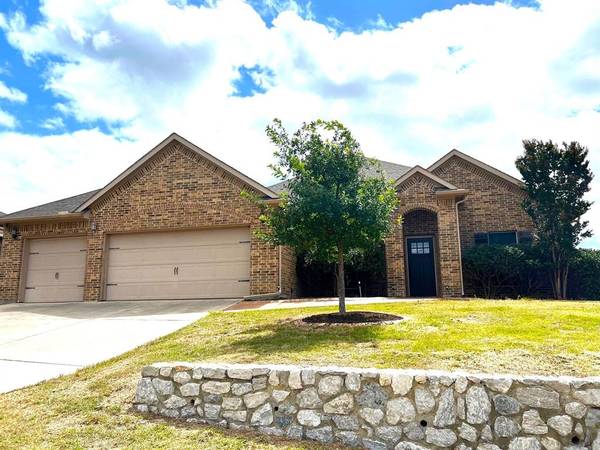 1608 Serenity Lane, Weatherford, TX 76087