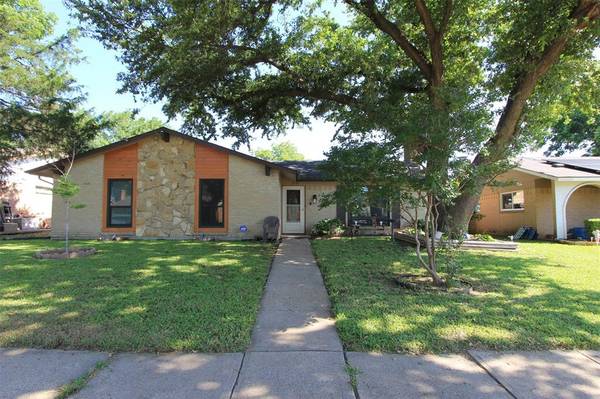 2133 Richbrook Drive, Garland, TX 75044