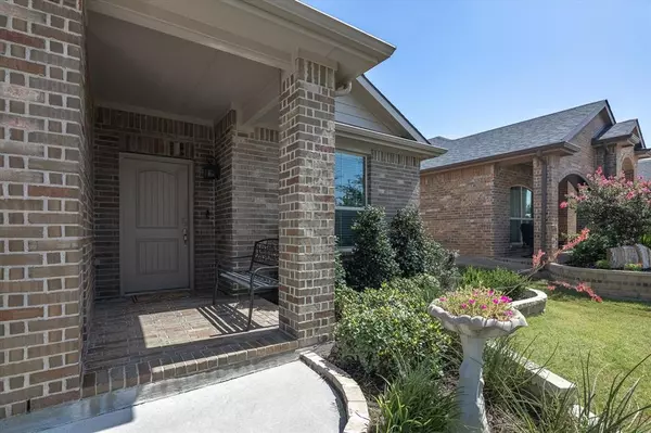 Fort Worth, TX 76179,5024 Sugarcane Lane