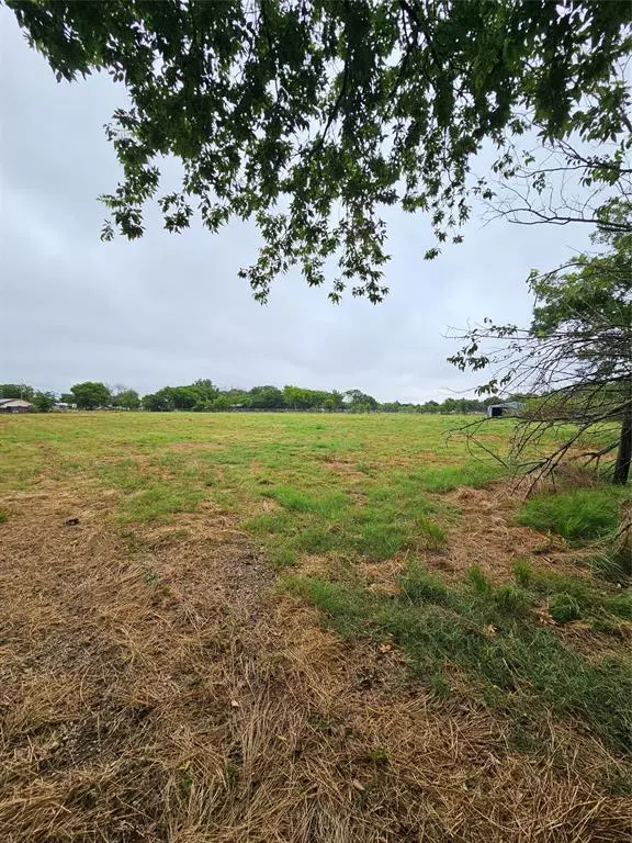 Cleburne, TX 76031,1414 Chase Avenue