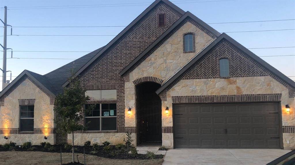 1550 Grassy Meadows Drive, Burleson, TX 76058