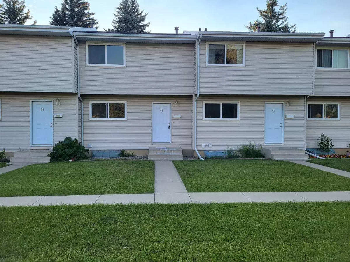 Lethbridge, AB T1K 4J7,55 Lemoyne CRES W #42