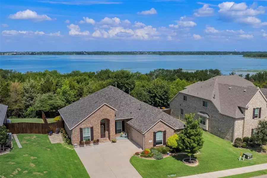 3919 Whitman Drive, Rockwall, TX 75087