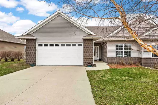 Solon, IA 52333,507 River Birch Run